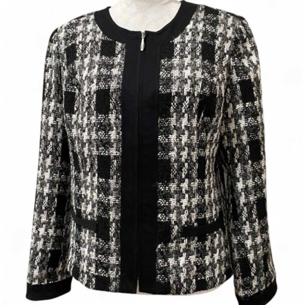 Chico's Black and White Tweed Jacket Size 1 = Medium